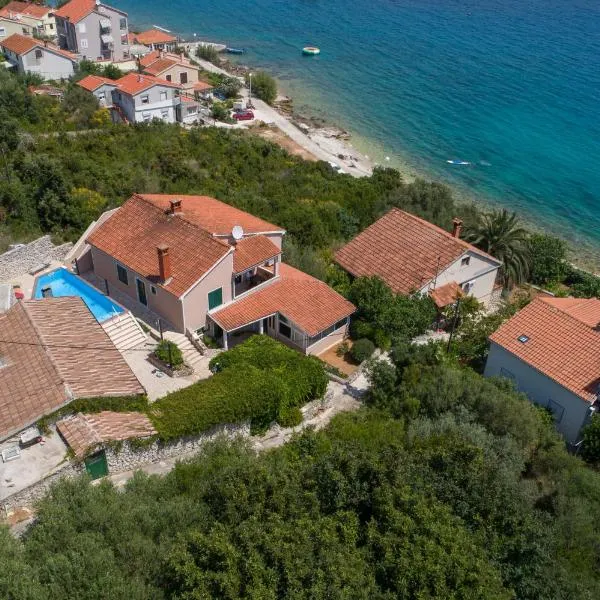 Villa Lily Comfortable holiday residence, hotel in Veli Iž