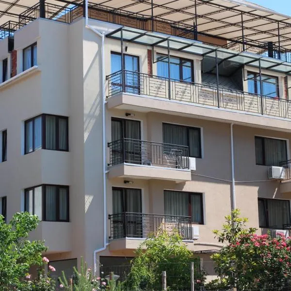 Flowers Apartments, hotel v destinaci Nesebar