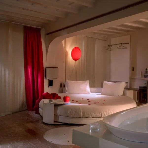 SuiteSistina for Brave Lovers, hotel in Rome