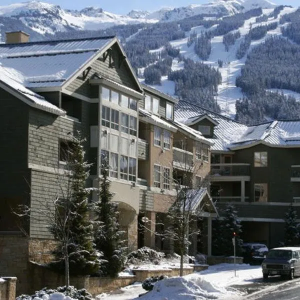 Tyndall Stone Lodge by Whiski Jack, hotel in Whistler