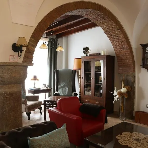 LANTIGUA CASA RURAL, hotel v destinaci Hinojosa del Duque