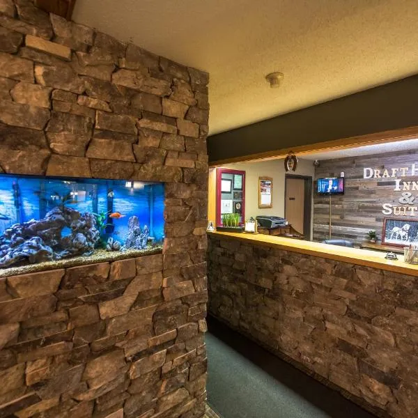 Draft Horse Inn and Suites, hotel di Fountain City