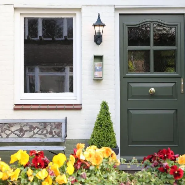 Walnut Lodge Bed & Breakfast, hotel in Noorbeek