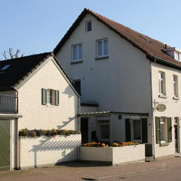 Walnut Lodge Bed & Breakfast, hotelli kohteessa Noorbeek