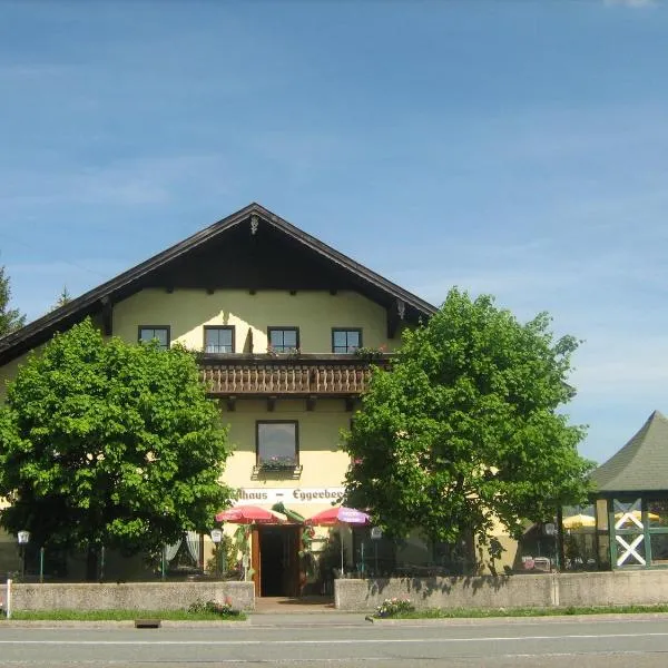 Gasthaus Eggerberg, hótel í Neumarkt am Wallersee