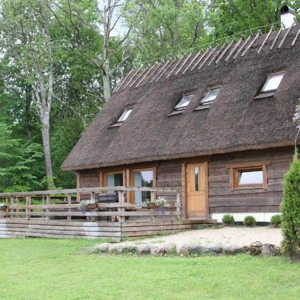 Tammeveski Holiday House, hótel í Suure-Jaani