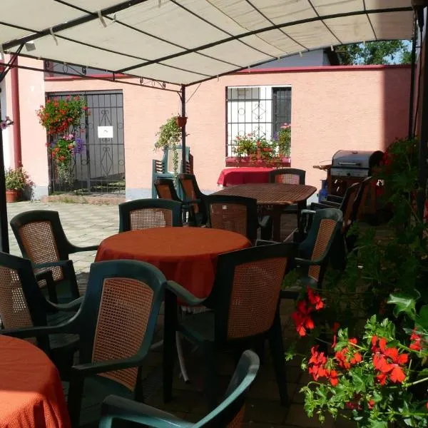 Penzion Hajský mlýn, hotel v destinaci Nebanice