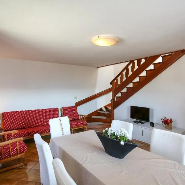 Chalet Laila, hotel v destinaci Folgaria