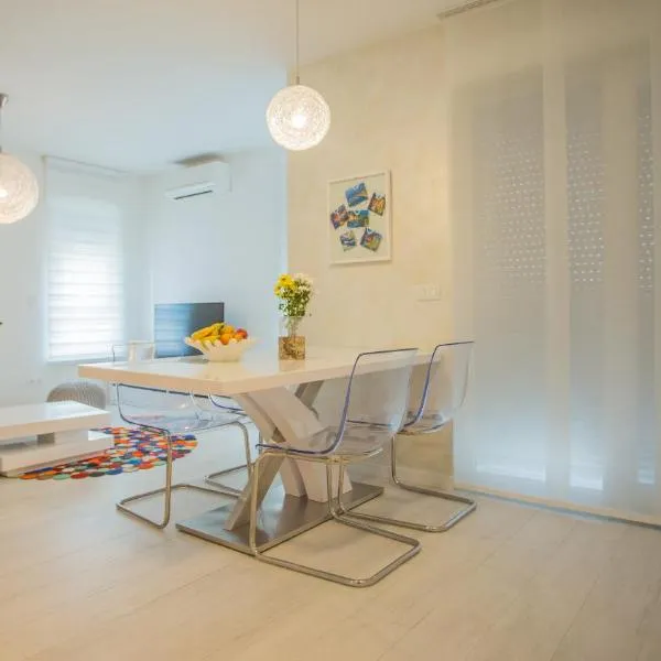 New Modern Apartment "Marjan", hotel v destinaci Podstrana