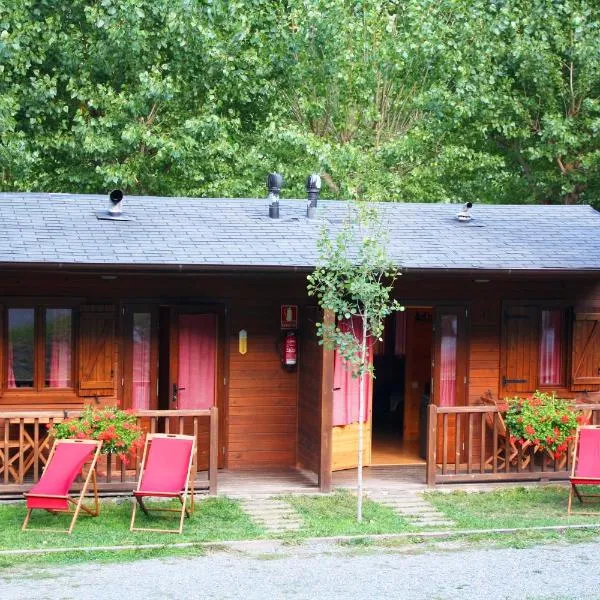 Bungalows Nou Camping, готель у місті Валенсія-де-Анеу