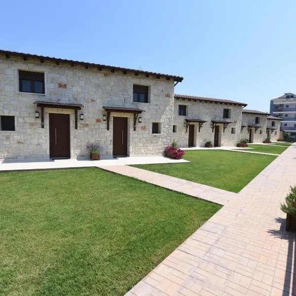 Tsimpoukas Village, hotel in Nea Plagia