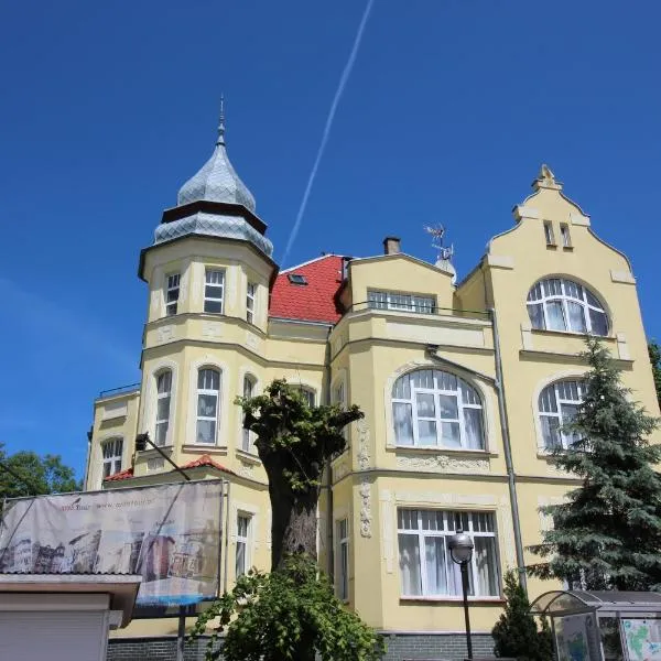 Villa Amadea, hotel din Łunowo