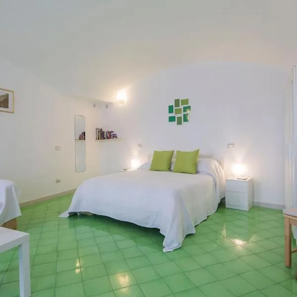 Casa Vuolo โรงแรมในอัตรานี