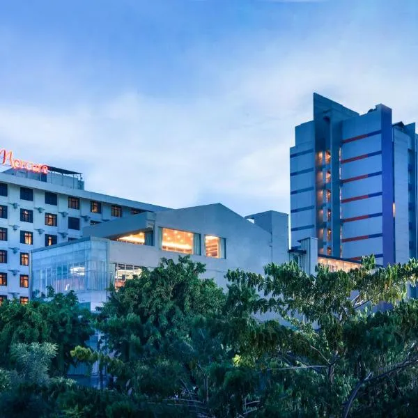 Mercure Surabaya Grand Mirama, hotel in Surabaya