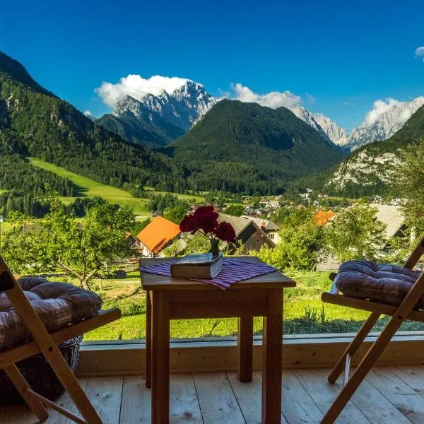 Mountain view Glamping, hotel in Dovje