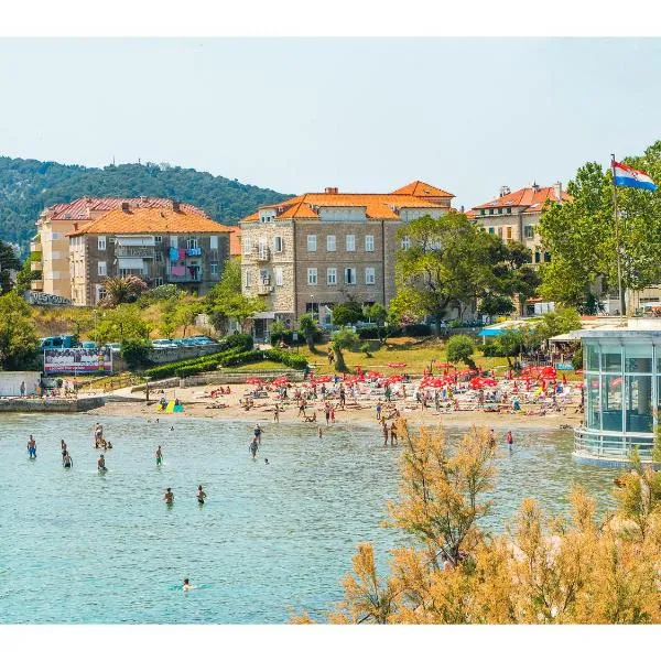 IDRO Studio Apartments directly at the beach, hotel ve Splitu