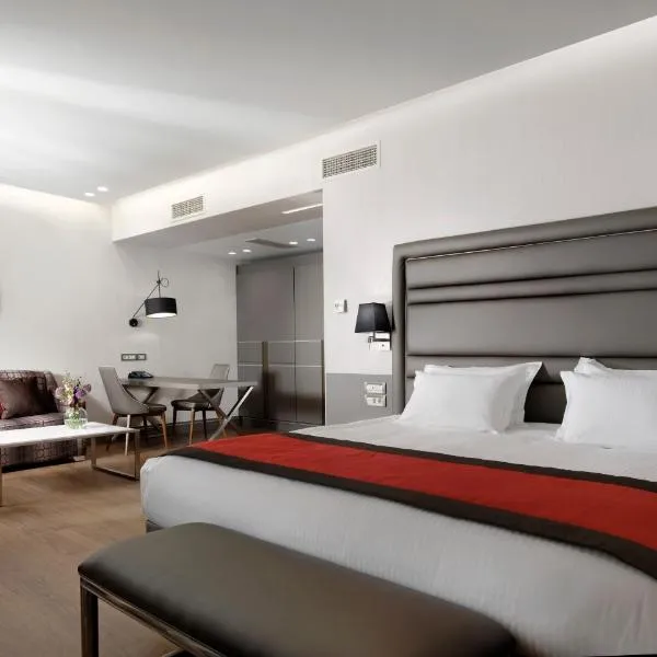 Holiday Suites, hotel in Athens