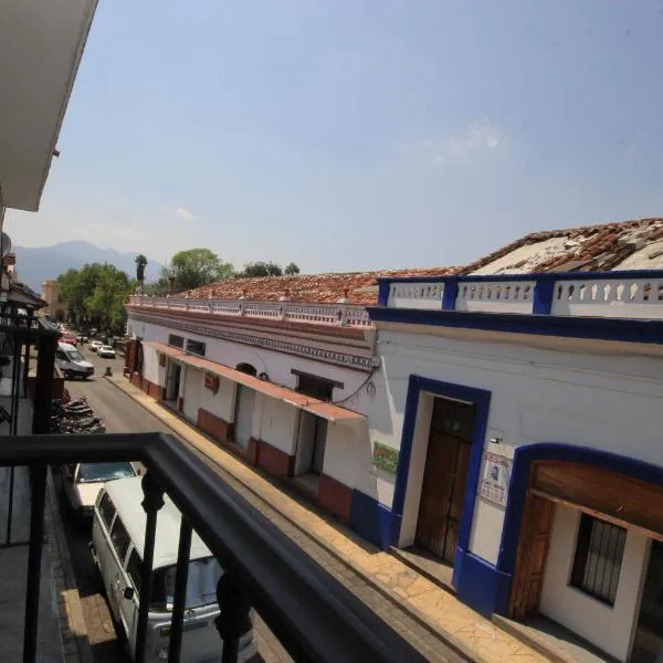 Casa Madero, готель у місті San Felipe Ecatepec