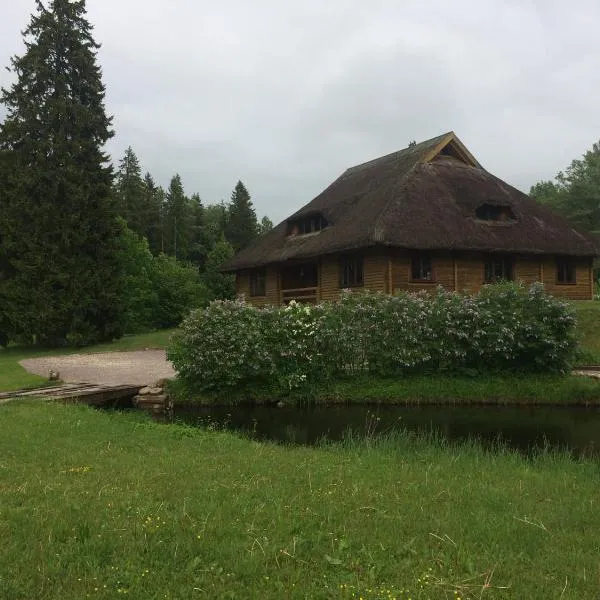 Mežupes、チューヤのホテル