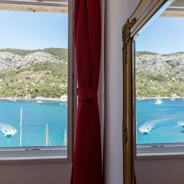 Apartment Riva 5, hotel v destinácii Komiža