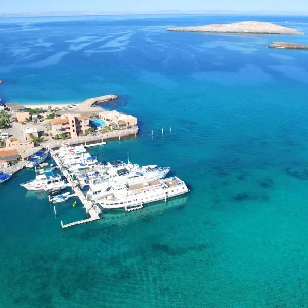 Club Cantamar Beach Hotel & Marina, hotel in La Paz