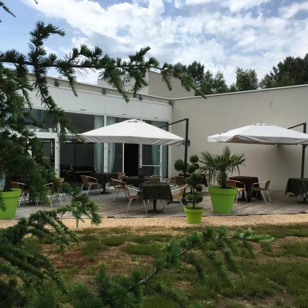 Logis des Sittelles, hotel in Rossay