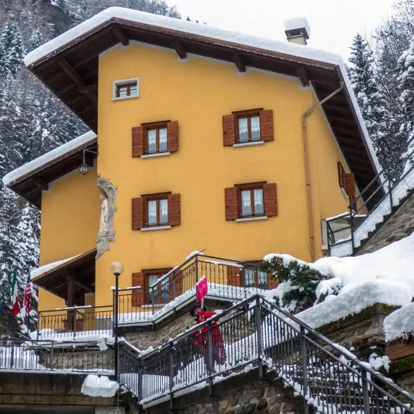 Valdigiust, hotel in Campodolcino