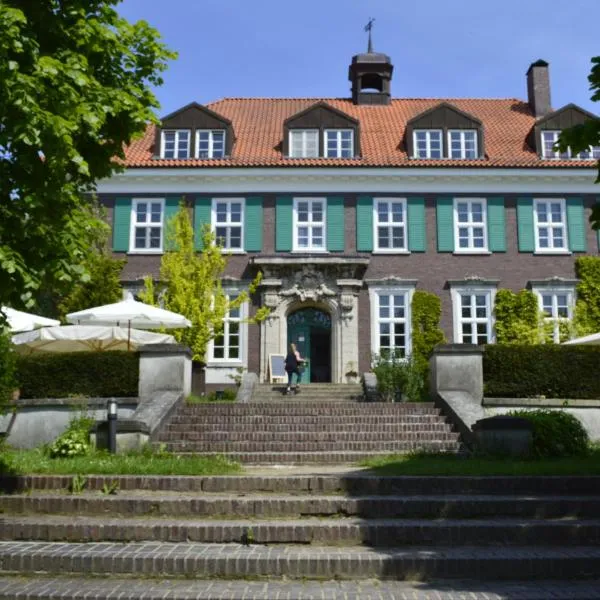 Bio- und Gesundheitshotel Gutshaus Stellshagen, hotel in Parin