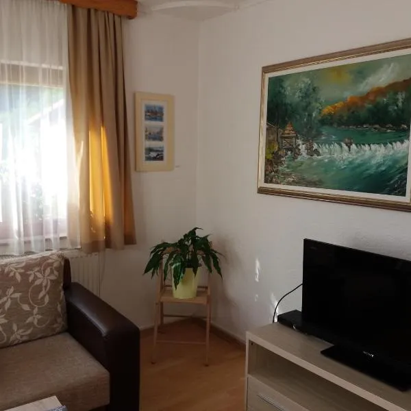 Apartment Una Strbacki Buk, hotel em Ćukovi