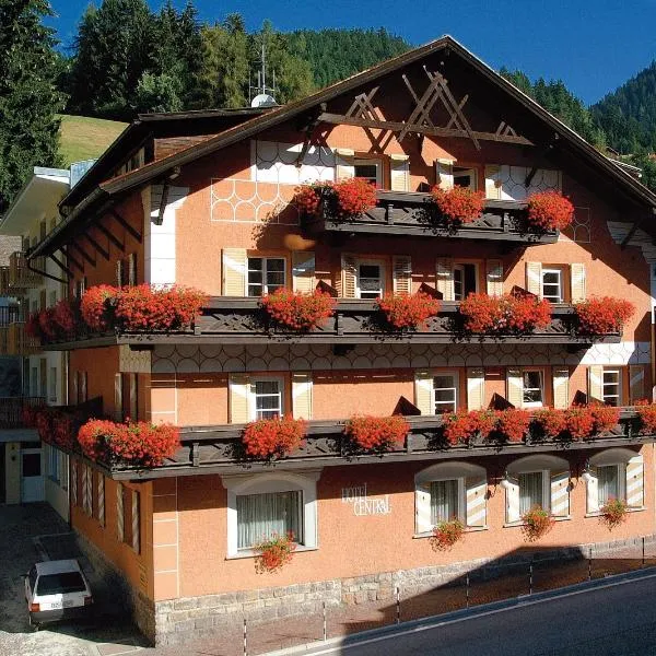Hotel Central, hotel Nova Levantéban
