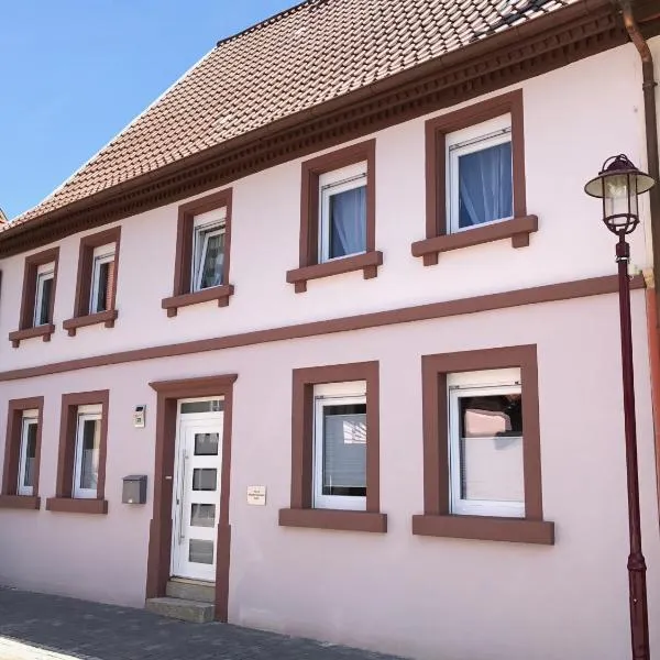 Villa Kerzenheimer Tor, hotel in Göllheim
