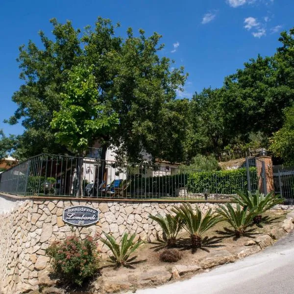 Residenza Lombardi, hotel v destinaci Ascea