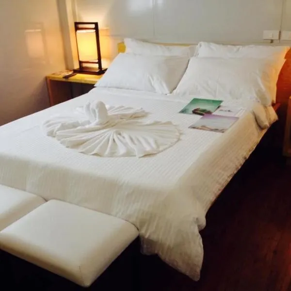 Shore Time Hotel - Annex, hotel di Boracay