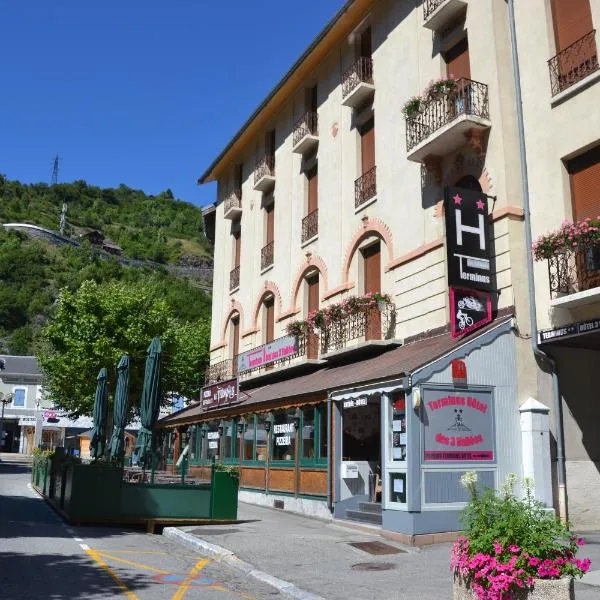 Terminus Hôtel des 3 Vallées – hotel w mieście Moutiers