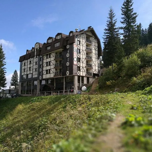Hotel Lavina, отель в Яхорине