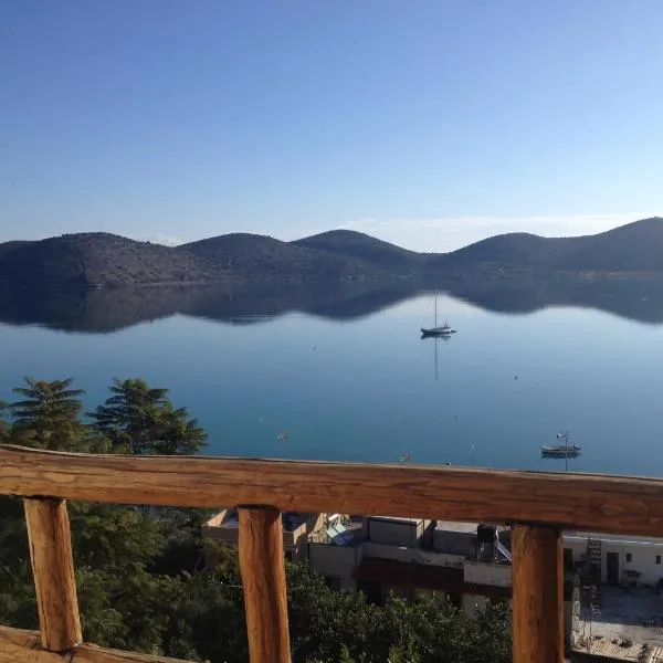 Marilena Panoramic Sea View House, hotel Elúndában
