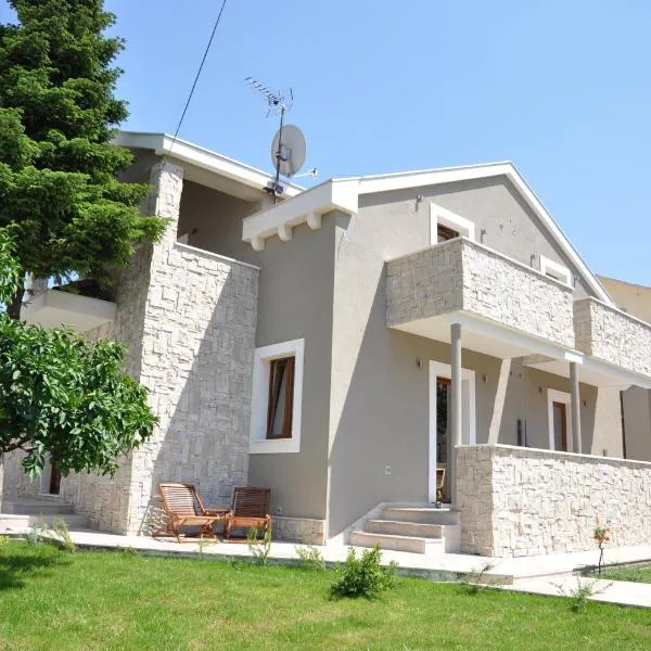 Villa Lucica Trogir, hotel v Trogiru