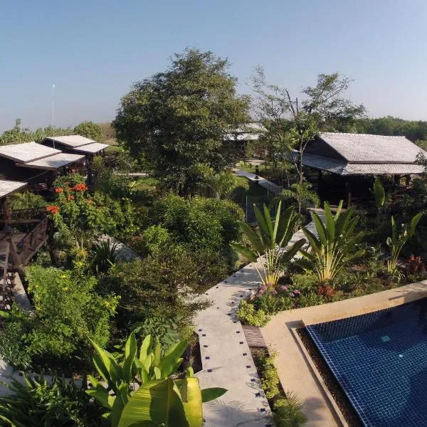 Little Village Chiang Mai, hotel in Chiang Mai