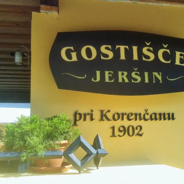 Guesthouse Jersin, hotell i Logatec