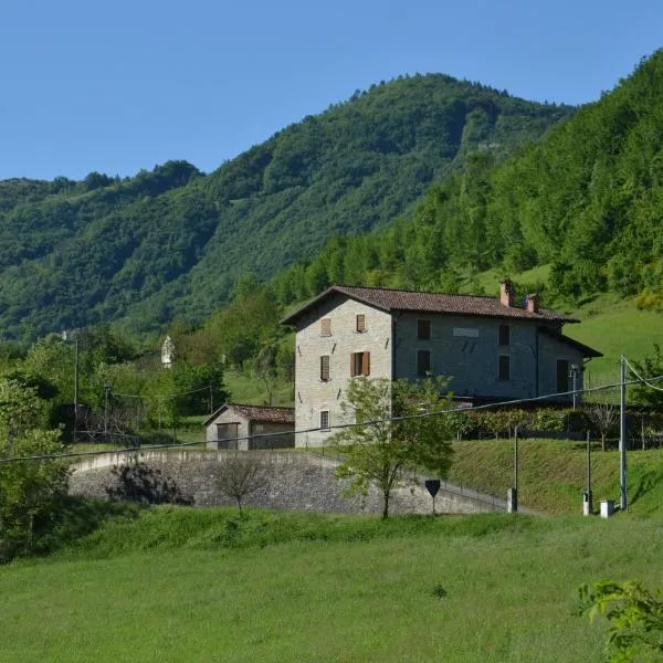 Agriturismo Campo Rosso, hotel v destinaci Civitella di Romagna