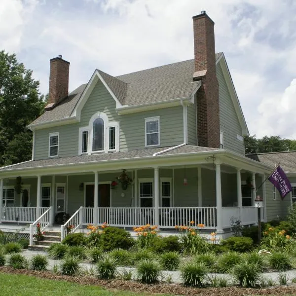 Seven Oaks Inn Bed and Breakfast, hotel en High Point