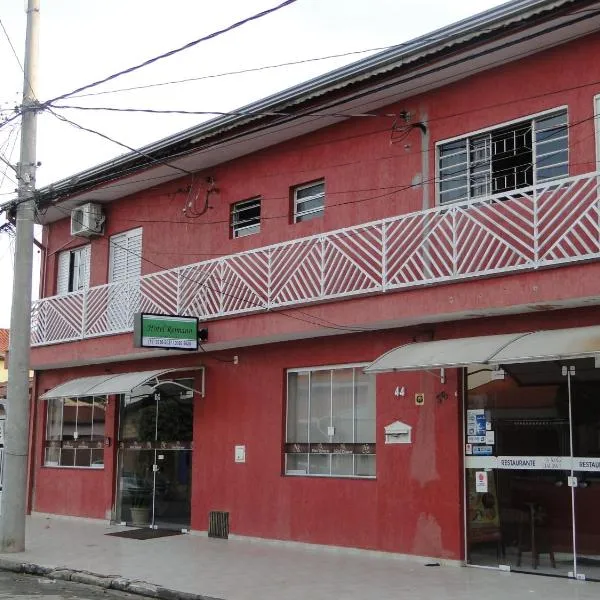 Hotel Reimann, hôtel à Elias Fausto