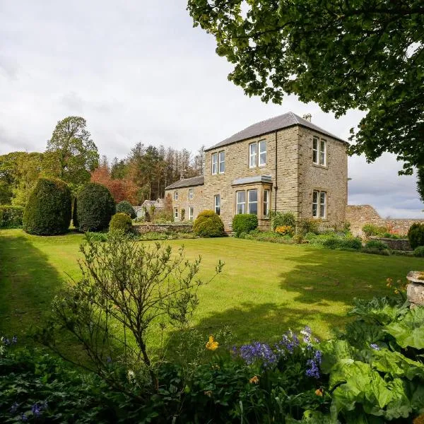 Dunns Houses Farmhouse B&B, hotel in Corsenside