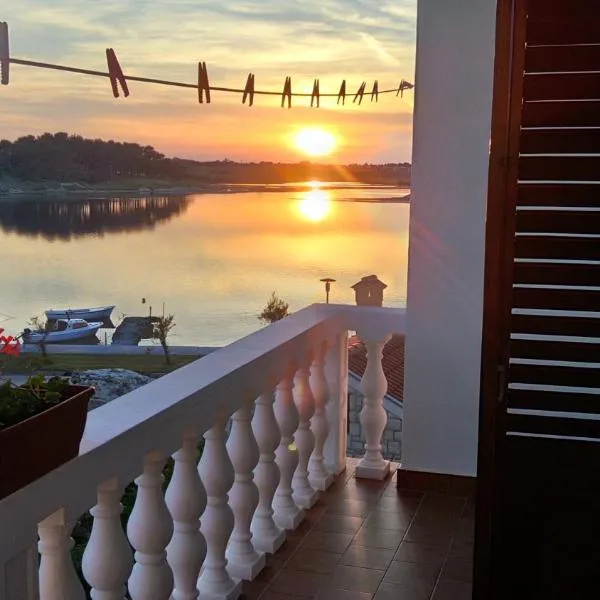 Apartments Branko, hotel em Nin