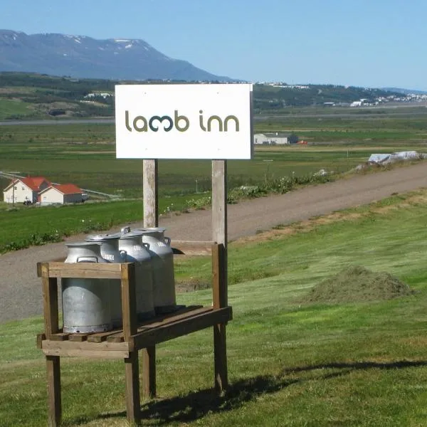 Lamb Inn Öngulsstadir, hotel in Saurbær