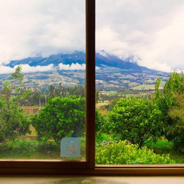 Loma Wasi Alojamiento Rural Indígena en Cotacachi, hotel in Plaza Gutiérrez