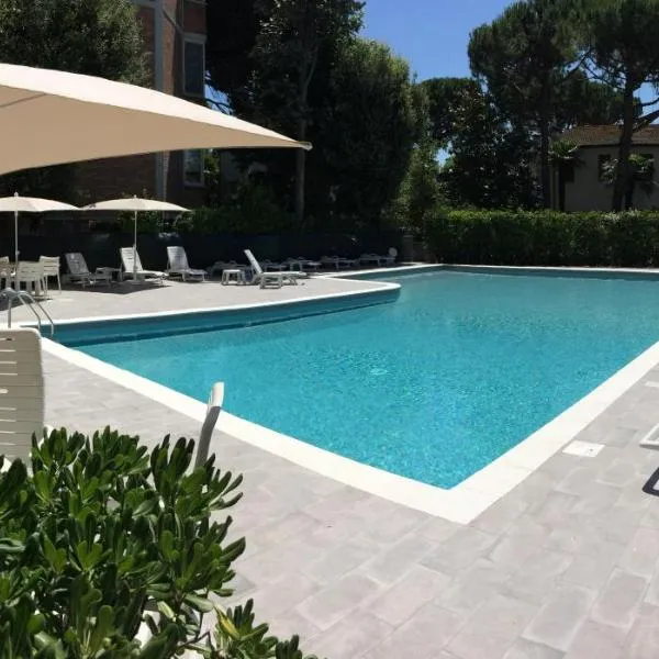 Hotel Dafne – hotel w mieście Punta Marina