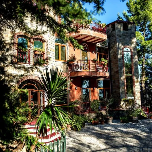 Hotel Castle Park, hotel in Berat