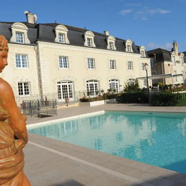 Hotel Spa Le Relais Du Bellay, hotell i Le Puy-Notre-Dame