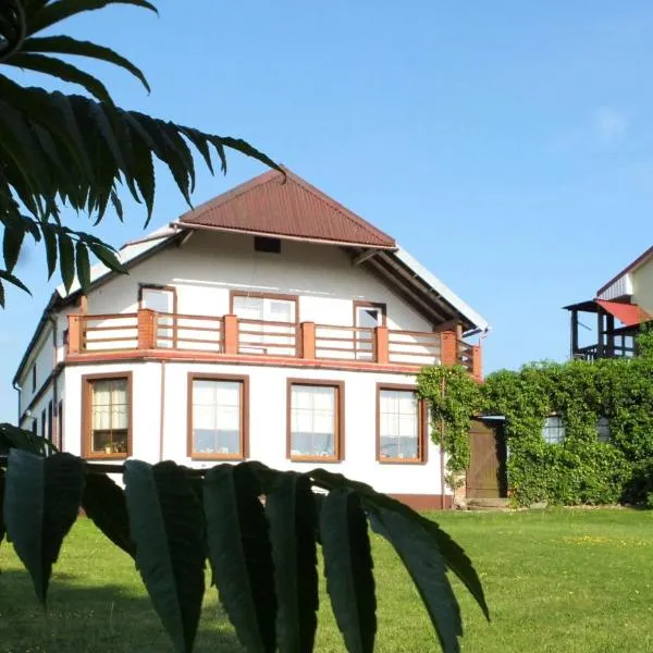 Na Poczatku - Apartamenty – hotel w mieście Darłowo